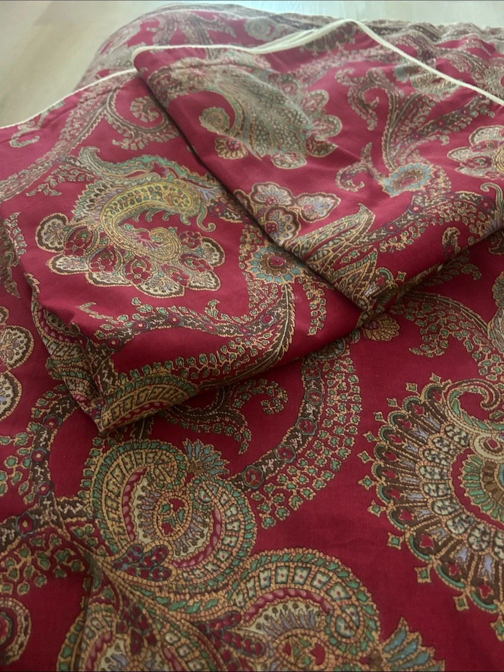 CHAPS Juliette 4 piece QUEEN COMFORTER SET Red Paisley